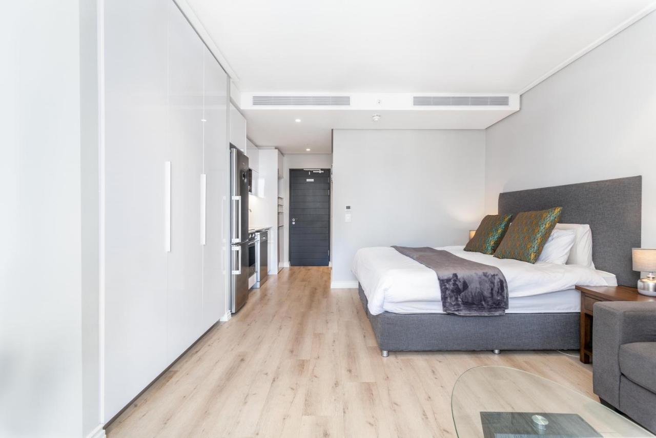Luxurious 16 On Bree Studio Apartment - Harbour Views Kapsztad Zewnętrze zdjęcie