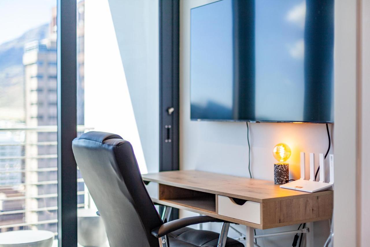 Luxurious 16 On Bree Studio Apartment - Harbour Views Kapsztad Zewnętrze zdjęcie